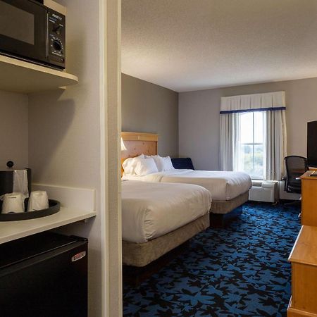 Hampton Inn & Suites Jacksonville Deerwood Park Exteriér fotografie