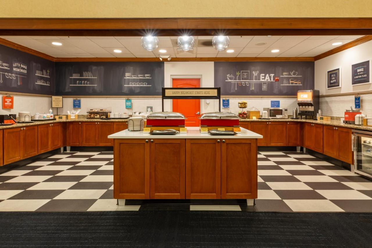 Hampton Inn & Suites Jacksonville Deerwood Park Exteriér fotografie