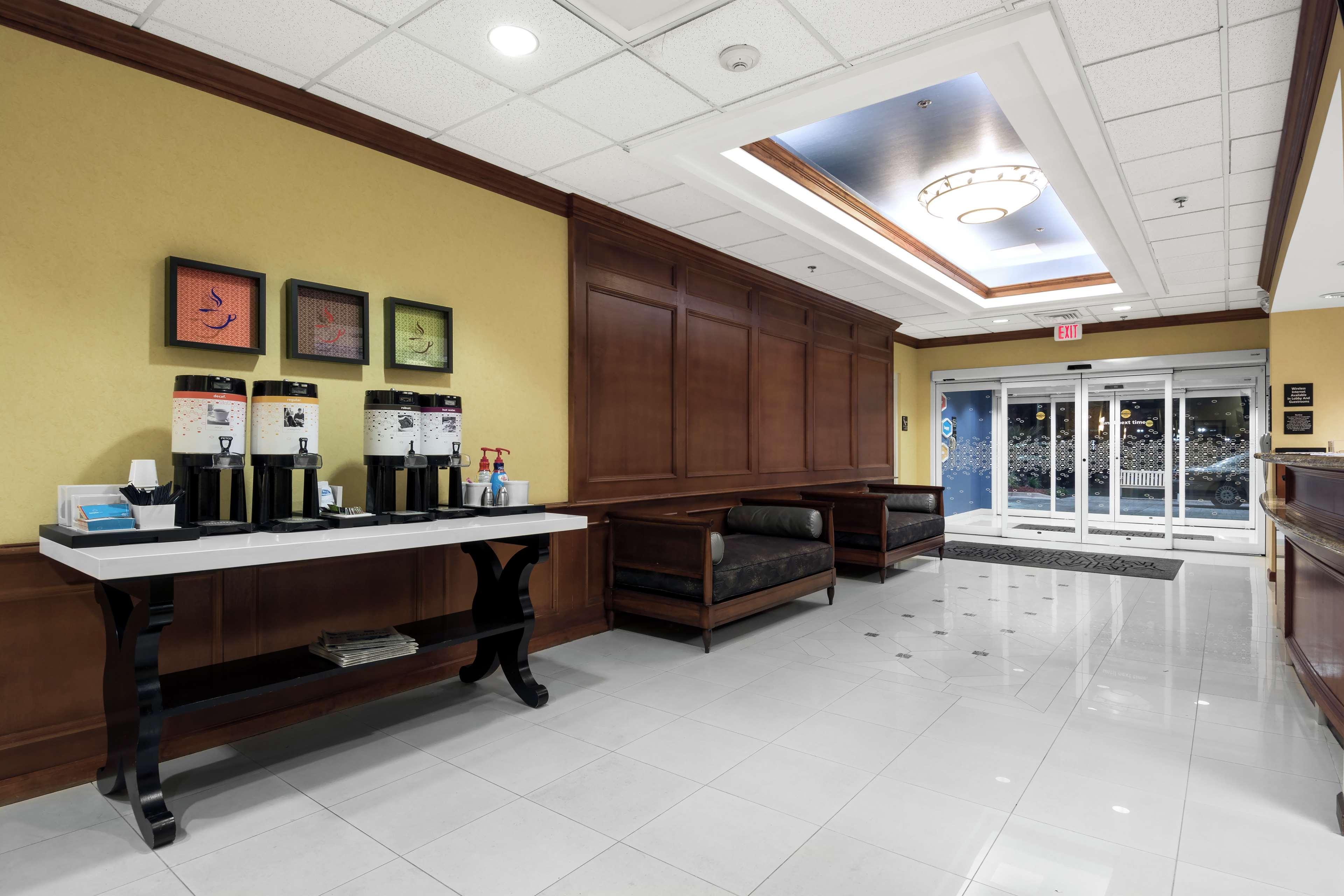 Hampton Inn & Suites Jacksonville Deerwood Park Exteriér fotografie