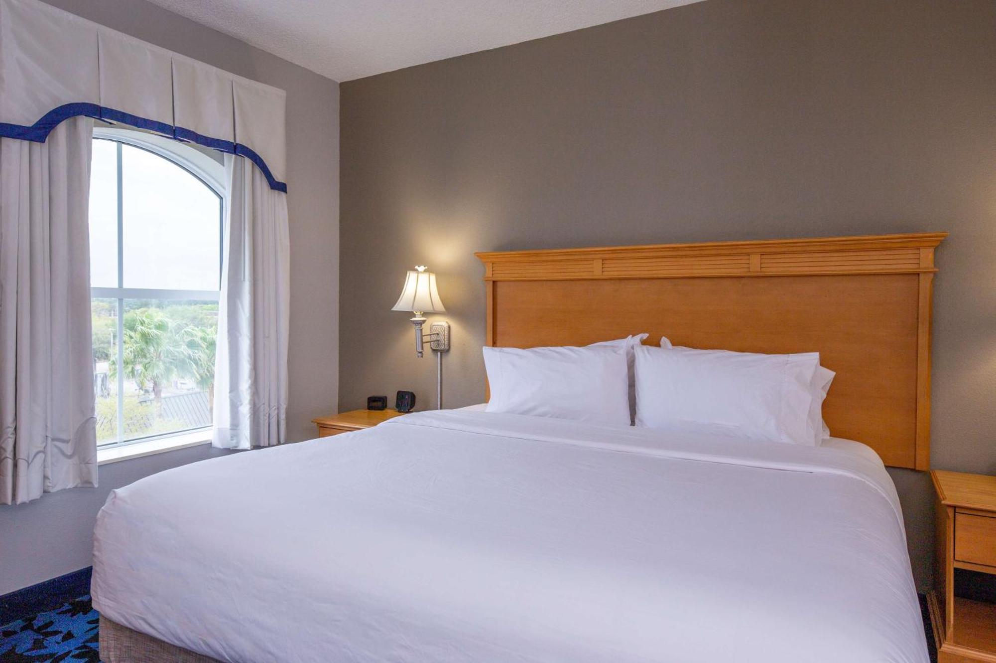 Hampton Inn & Suites Jacksonville Deerwood Park Exteriér fotografie