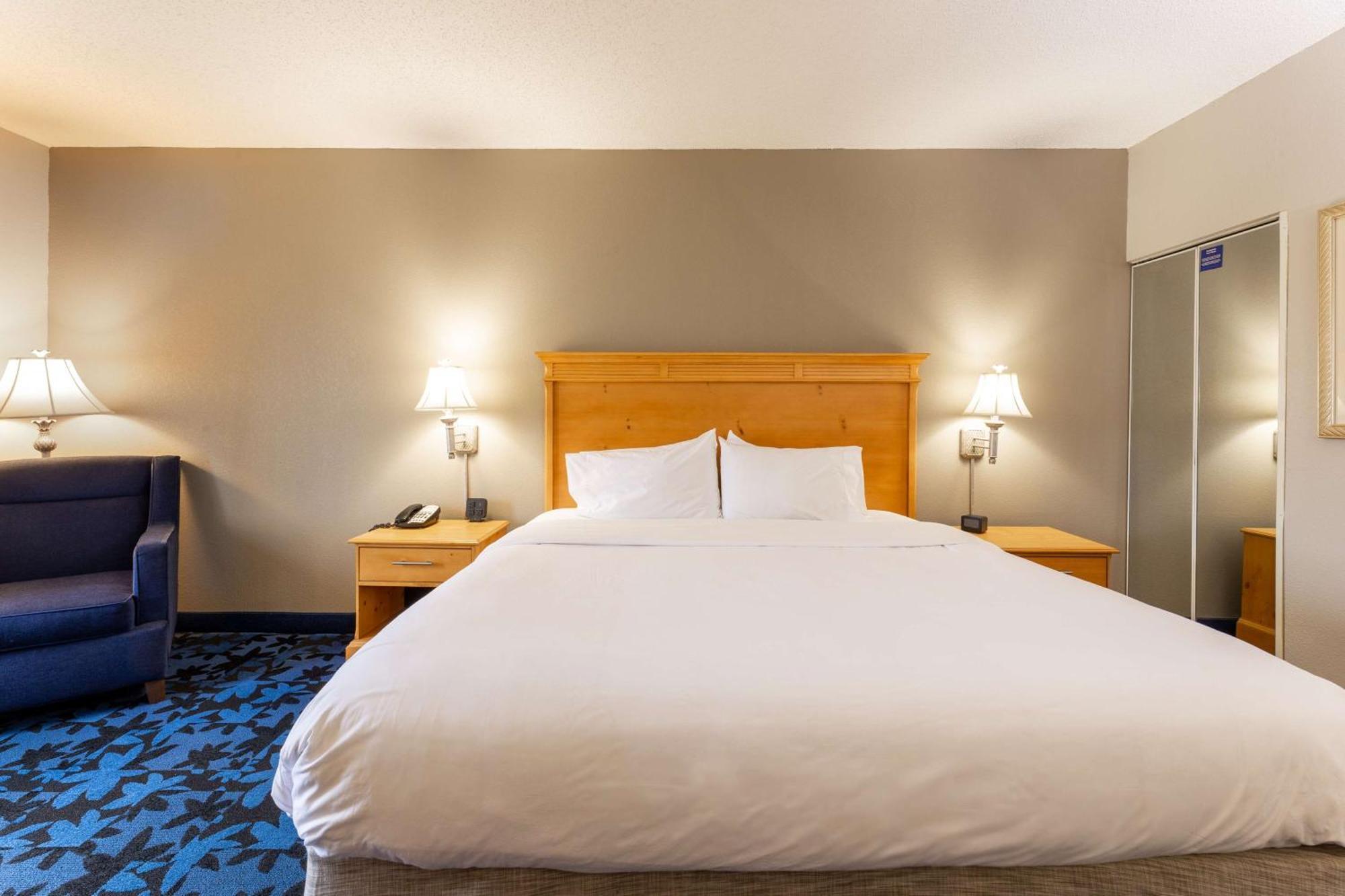 Hampton Inn & Suites Jacksonville Deerwood Park Exteriér fotografie