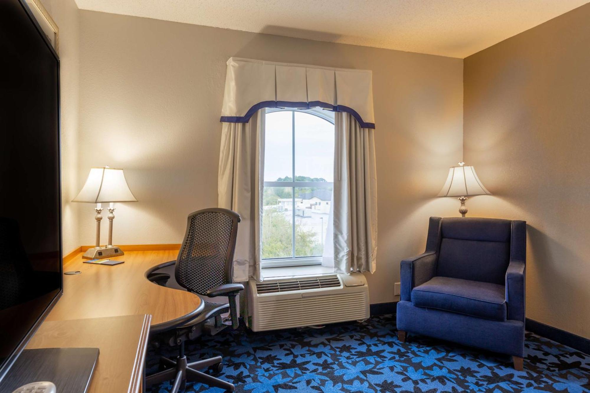 Hampton Inn & Suites Jacksonville Deerwood Park Exteriér fotografie